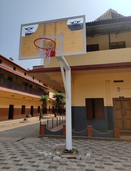 പ്രമാണം:AVHSS-basket ball.jpeg