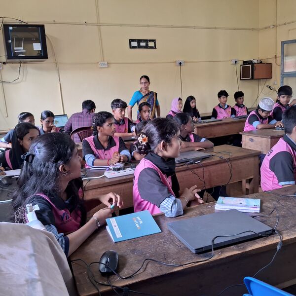 പ്രമാണം:11012 LK camp.jpg