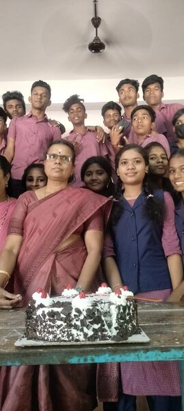 പ്രമാണം:21068 sentoff 4.jpeg