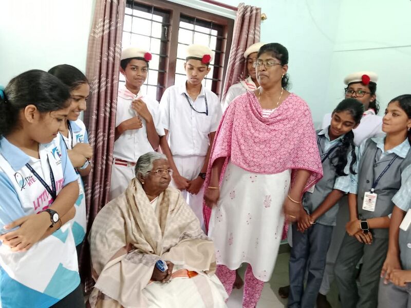 പ്രമാണം:38099 VAYOGANA DAY.jpg