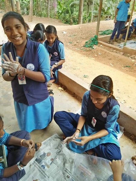 പ്രമാണം:42021 118822.jpg