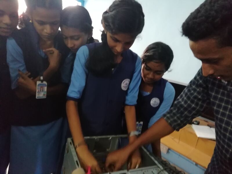 പ്രമാണം:42021 5002.jpg