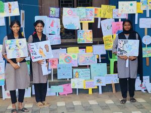 43018- nalla padam lvhs 4.jpeg