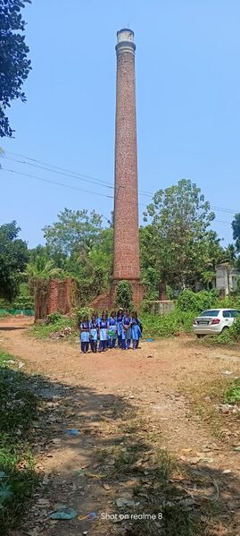 പ്രമാണം:44041-field trip.jpg