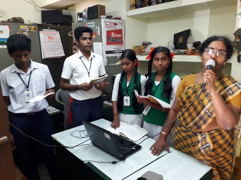 പ്രമാണം:44050 19 52.jpg