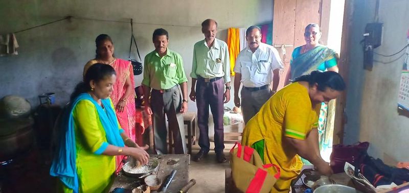 പ്രമാണം:45051 kk6.jpg