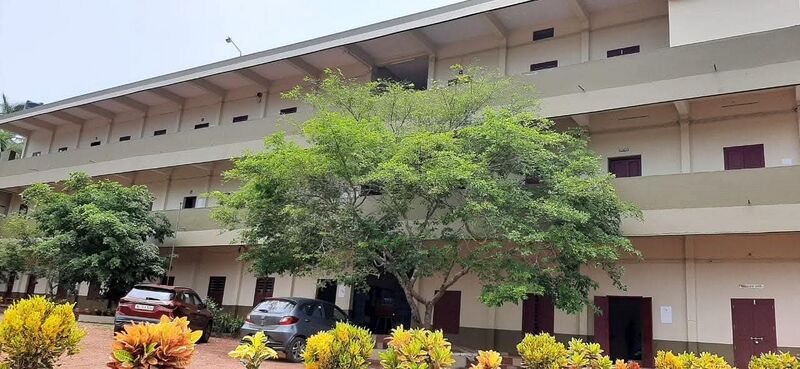 പ്രമാണം:47025 phss.jpg