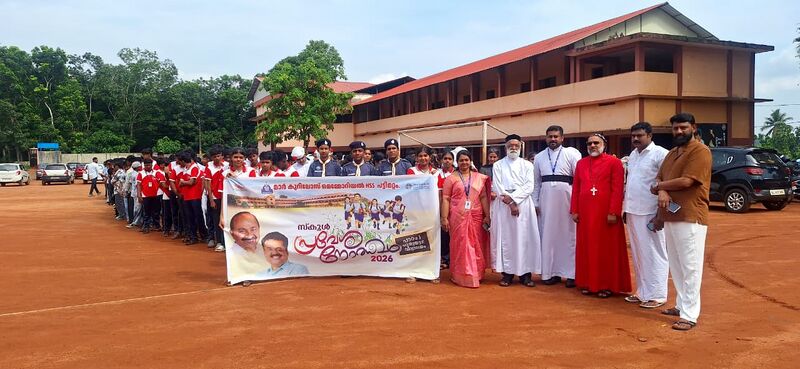 പ്രമാണം:25046 praveshanolsavam 26.jpeg