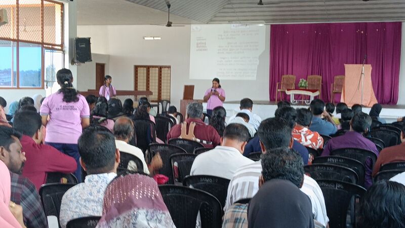 പ്രമാണം:28002-awarnessclass10.jpg