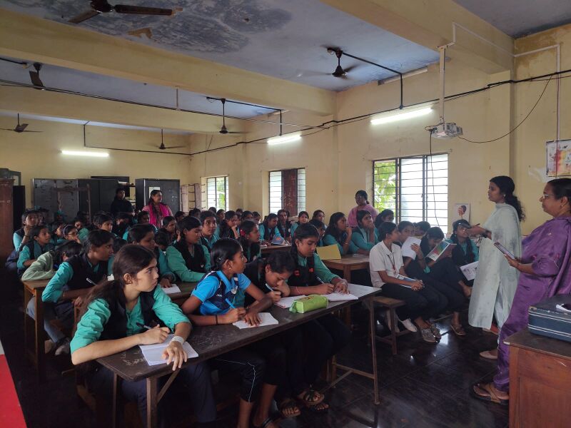 പ്രമാണം:42042 lunarday25 1.jpg