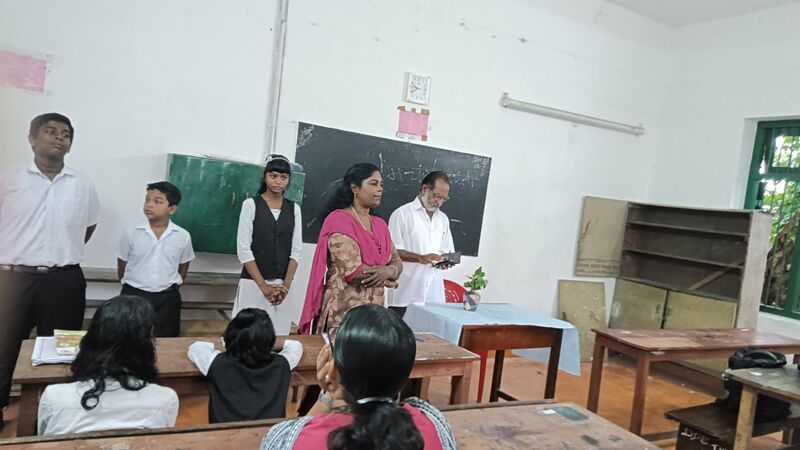 പ്രമാണം:43052 hindiassembly.jpg