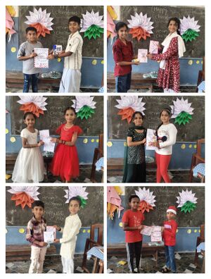 12323 christmas friend.jpg