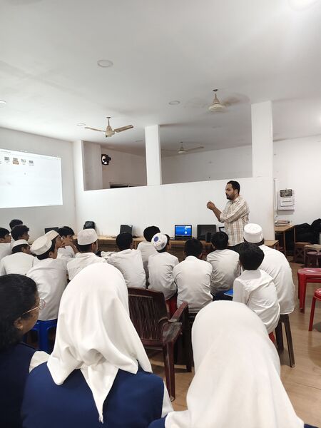 പ്രമാണം:13037-SchoolCamp-May31-2025.jpg