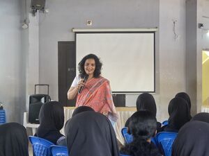 19112 mes adolasence class.jpeg