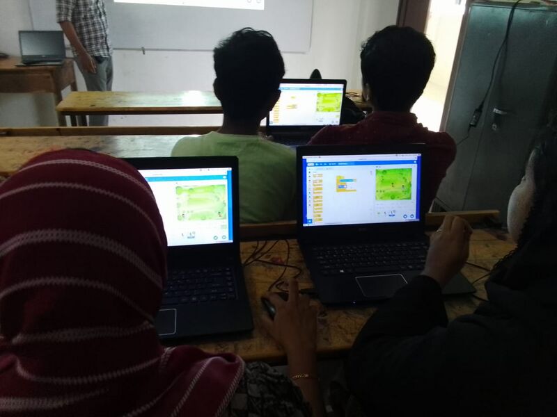 പ്രമാണം:27053 students1.jpg