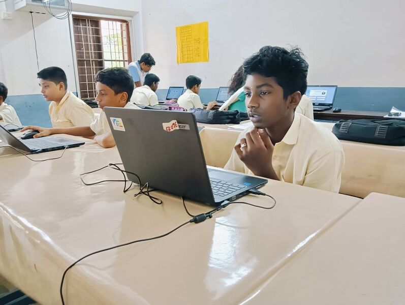 പ്രമാണം:36021 LKAPT20252.jpg