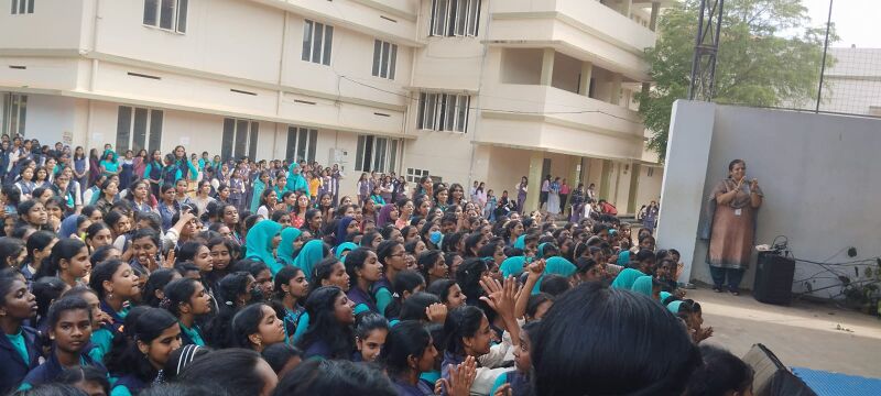 പ്രമാണം:42042 music 00.jpg