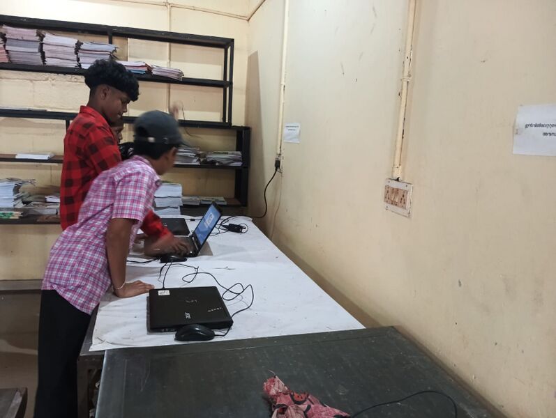 പ്രമാണം:42050 it lab 1.jpg