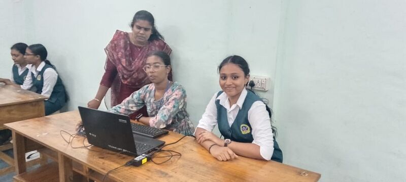 പ്രമാണം:43085-e election11.jpeg