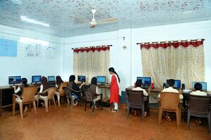 48336 computer lab.jpeg