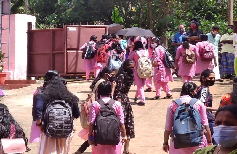 പ്രമാണം:BS21 TVM 44049 1.jpg