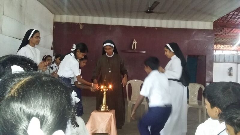 പ്രമാണം:Prayer meeting.jpg