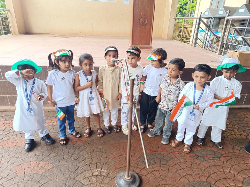 പ്രമാണം:12325 independence day 2.jpg