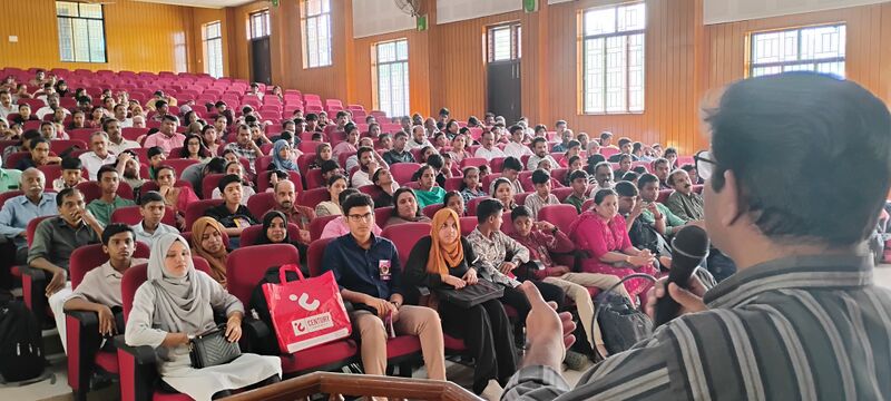 പ്രമാണം:13000 001.jpg