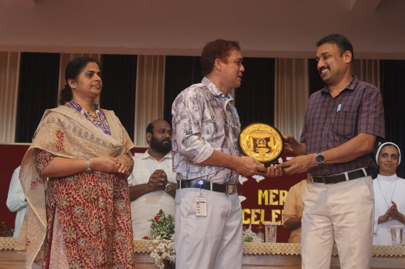 പ്രമാണം:13006-merit2026-3.jpg