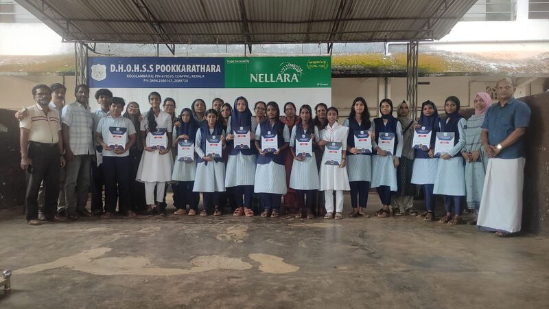 പ്രമാണം:19051 award2.jpg