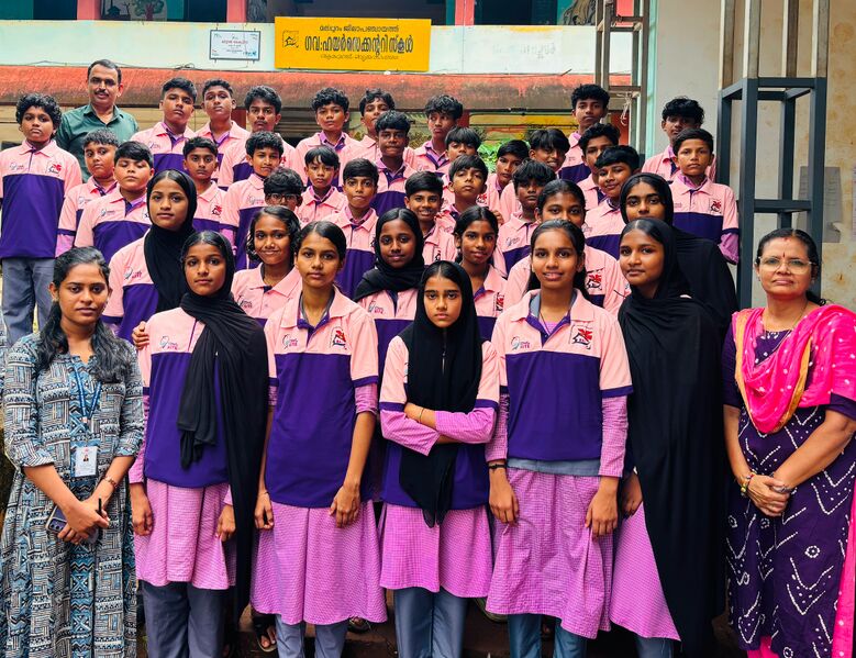 പ്രമാണം:19074 groupphoto.JPG