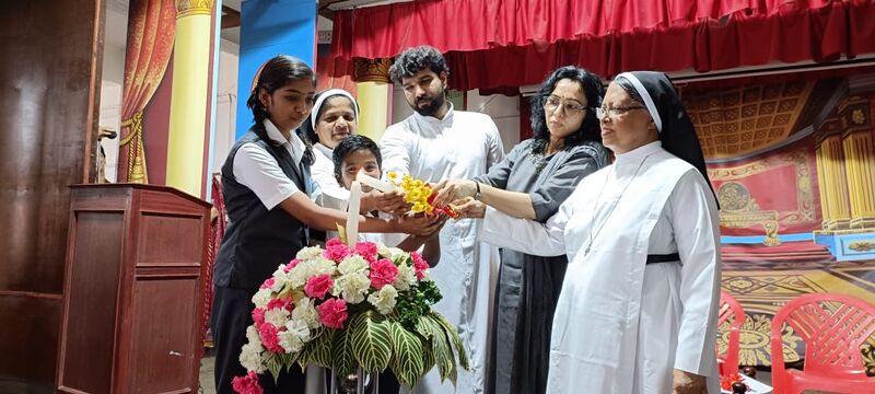 പ്രമാണം:26038 literary inauguration.jpg