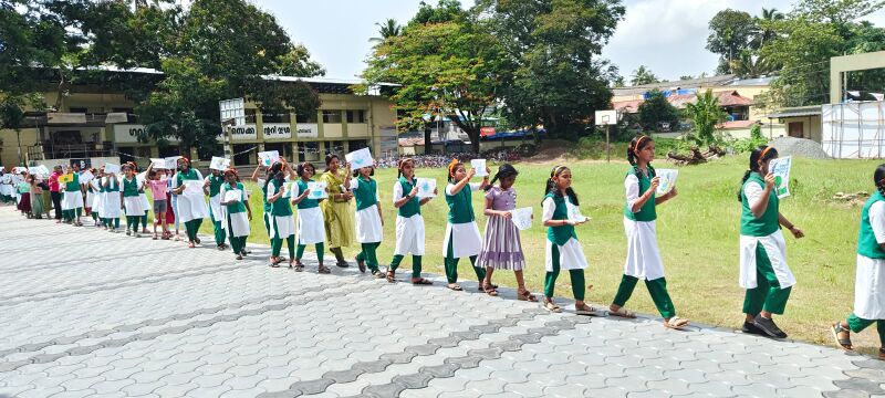 പ്രമാണം:35029 paristhithi2.jpeg