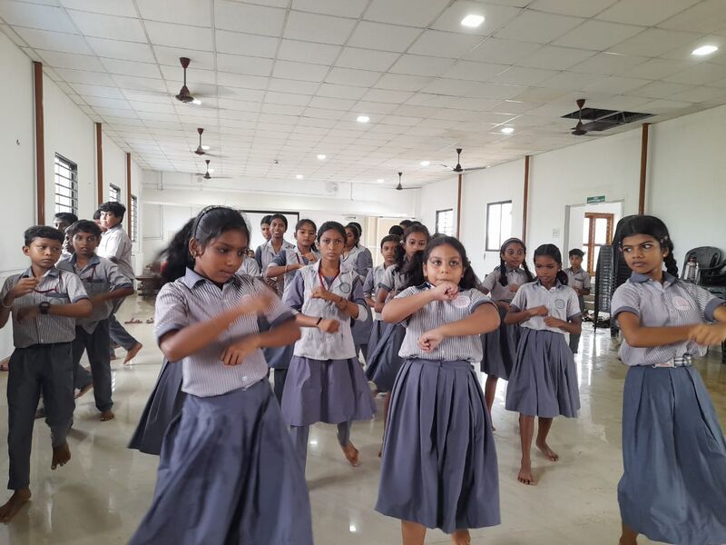 പ്രമാണം:35050 zumba.jpg