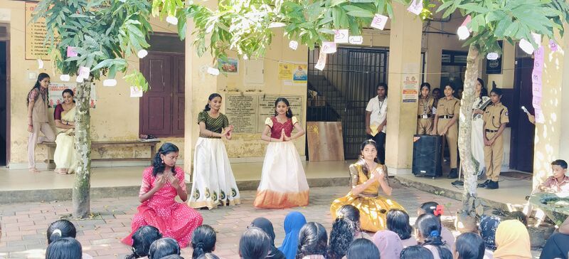 പ്രമാണം:35059 Nov 1 2.jpg