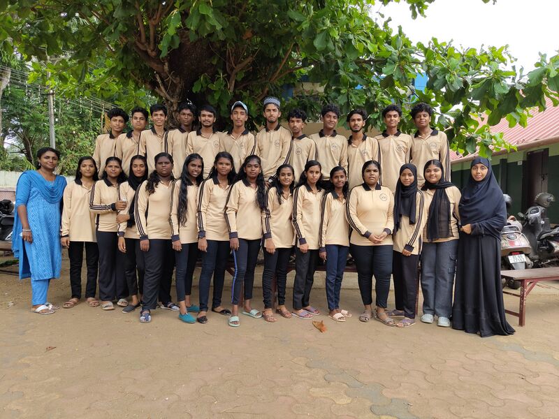 പ്രമാണം:36050 lk24.jpg