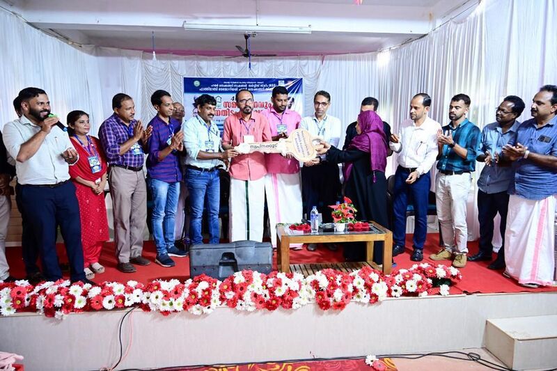 പ്രമാണം:47045-NSS SWAPNAKKOOD 4.jpeg