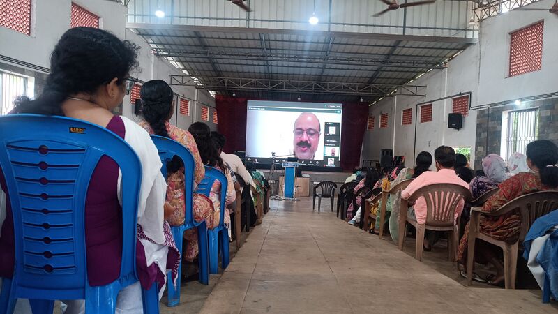 പ്രമാണം:Drcmlp-lk-workshop-19.jpg
