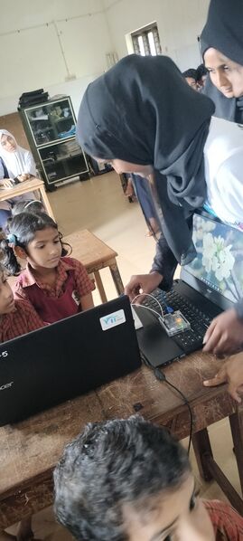 പ്രമാണം:11022 SOFTWARE 01.jpg