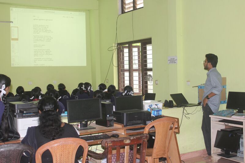 പ്രമാണം:17011 LK camp.JPG