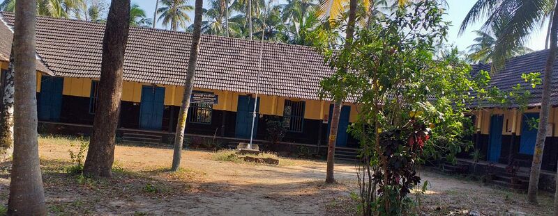 പ്രമാണം:24420-school profile.jpeg