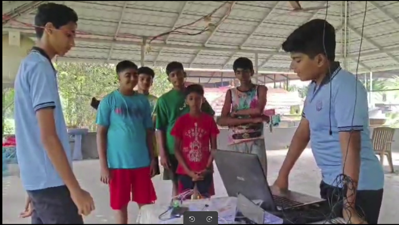 പ്രമാണം:28041 Robotics.png