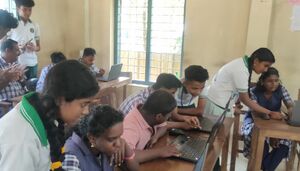 34013buds school trg25e.jpg