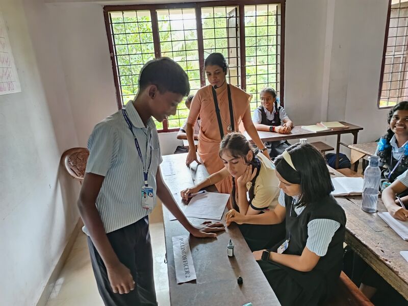 പ്രമാണം:34046 EL4.jpg