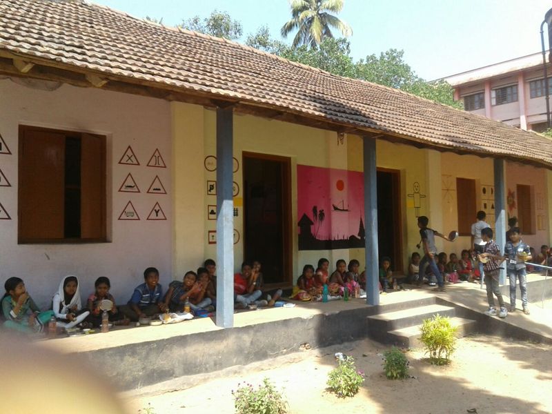 പ്രമാണം:41227 schoolphoto.jpeg