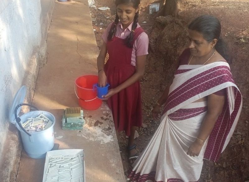 പ്രമാണം:Chok making.jpg