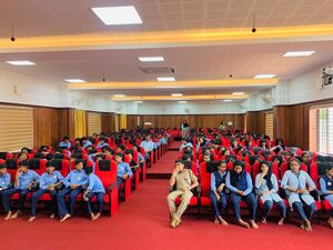 13079 Reading day 24.jpg