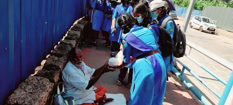 പ്രമാണം:14002 guides3.jpeg