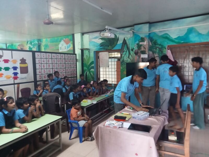 പ്രമാണം:28041 robotics nov 2025 7.jpg