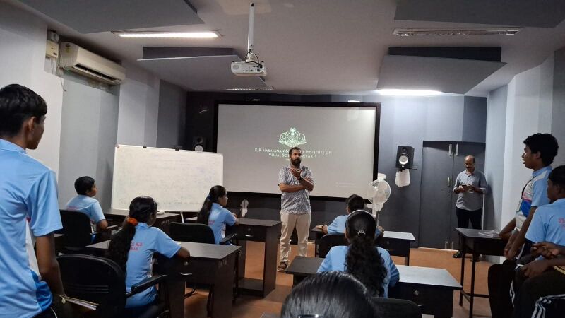 പ്രമാണം:38099 ANIMATION2.jpg